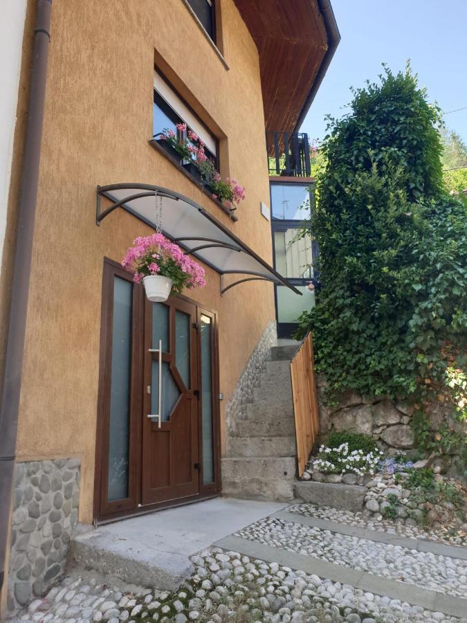 Apartma Na Klancu Kobarid Exteriör bild